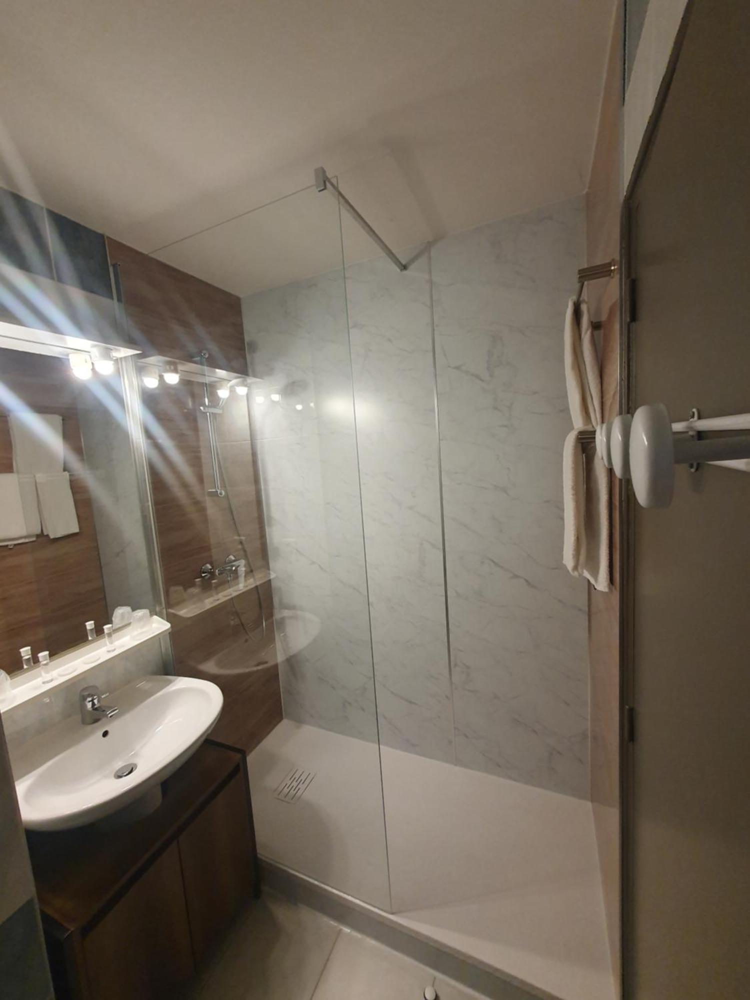 Hotel Salea ポルニック エクステリア 写真